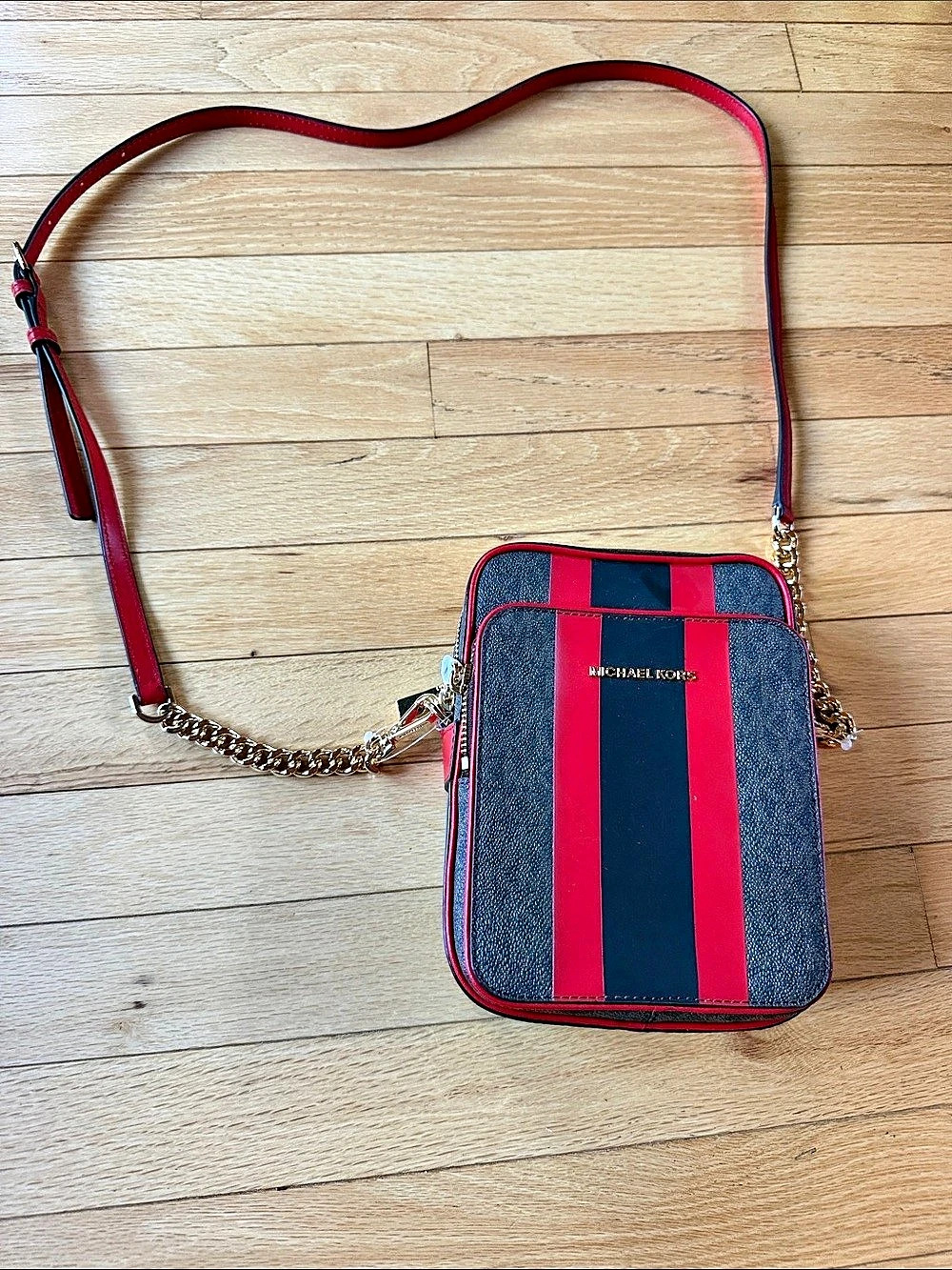 Michael Kors Jet Set Travel Color Block Crossbody Red & Black NWT